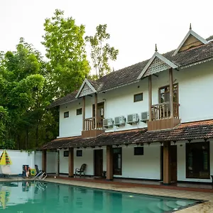  Aparthotel Vajra Ayurveda And Yoga Retreat Indien