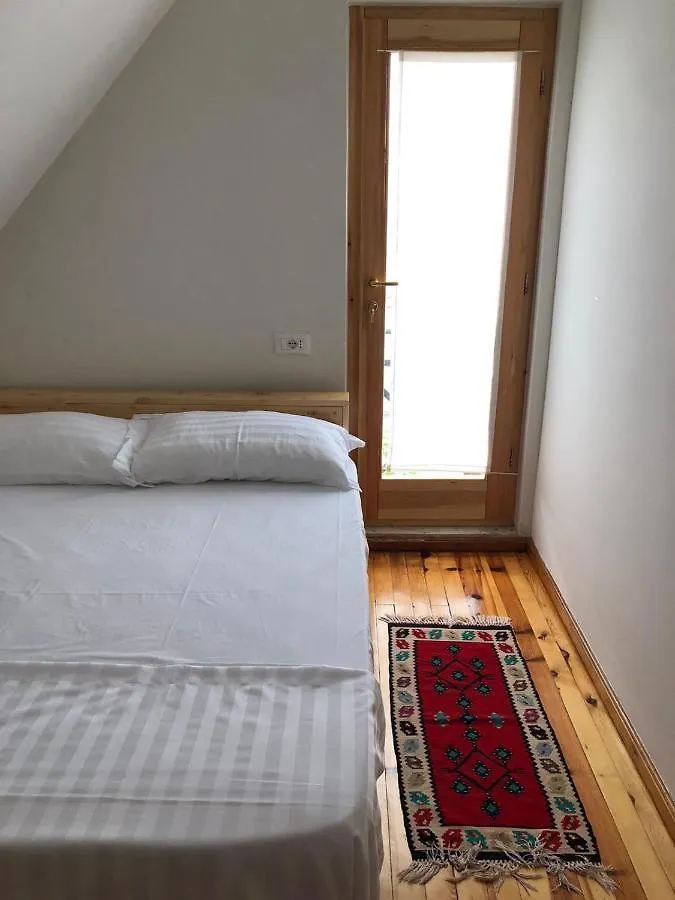 Red Goat Hostel Tirana