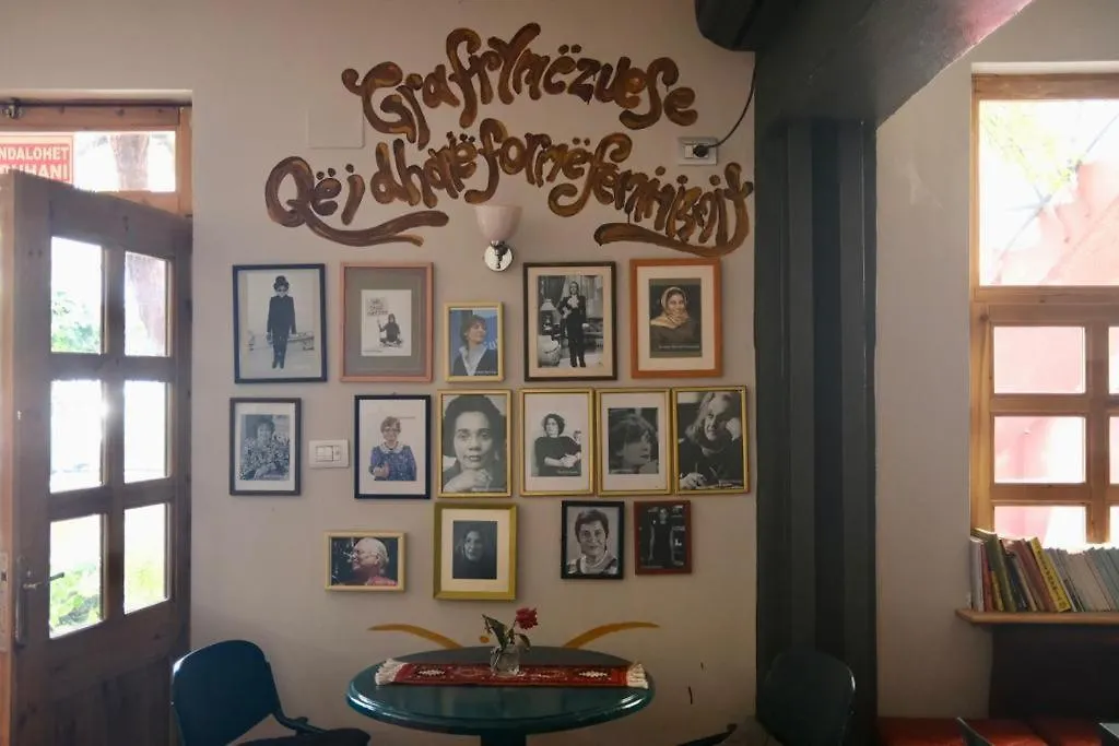 Red Goat Hostel Tirana